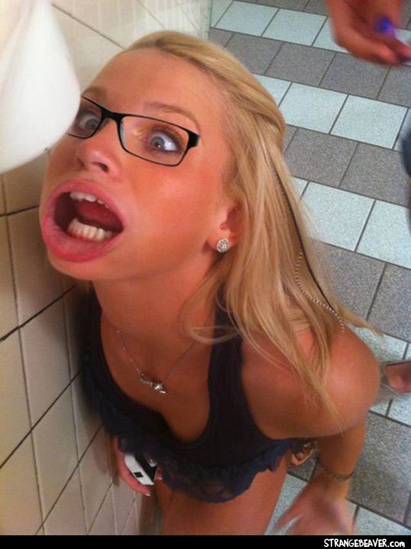funny bathroom pictures