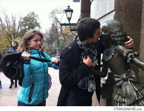 funny picture with statue
