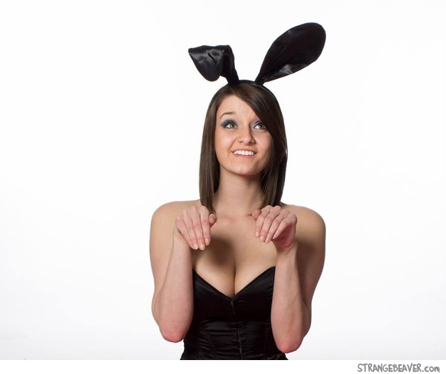 Sexy bunny girl
